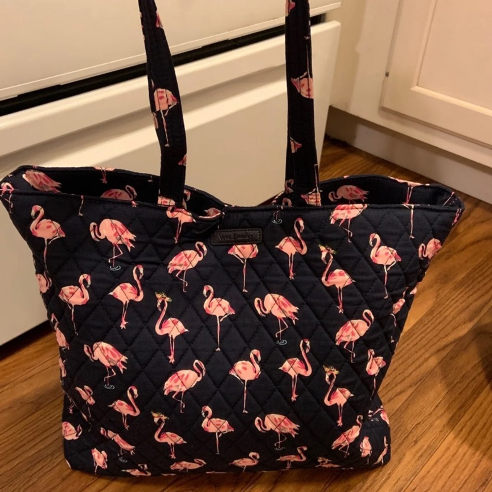 Vera Bradley essential tote